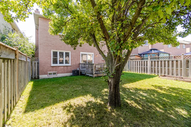 13 Nuffield Street, Brampton - photo 60