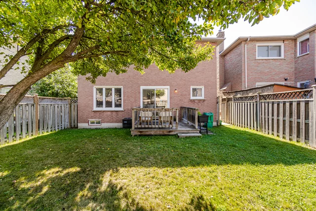 13 Nuffield Street, Brampton - photo 61