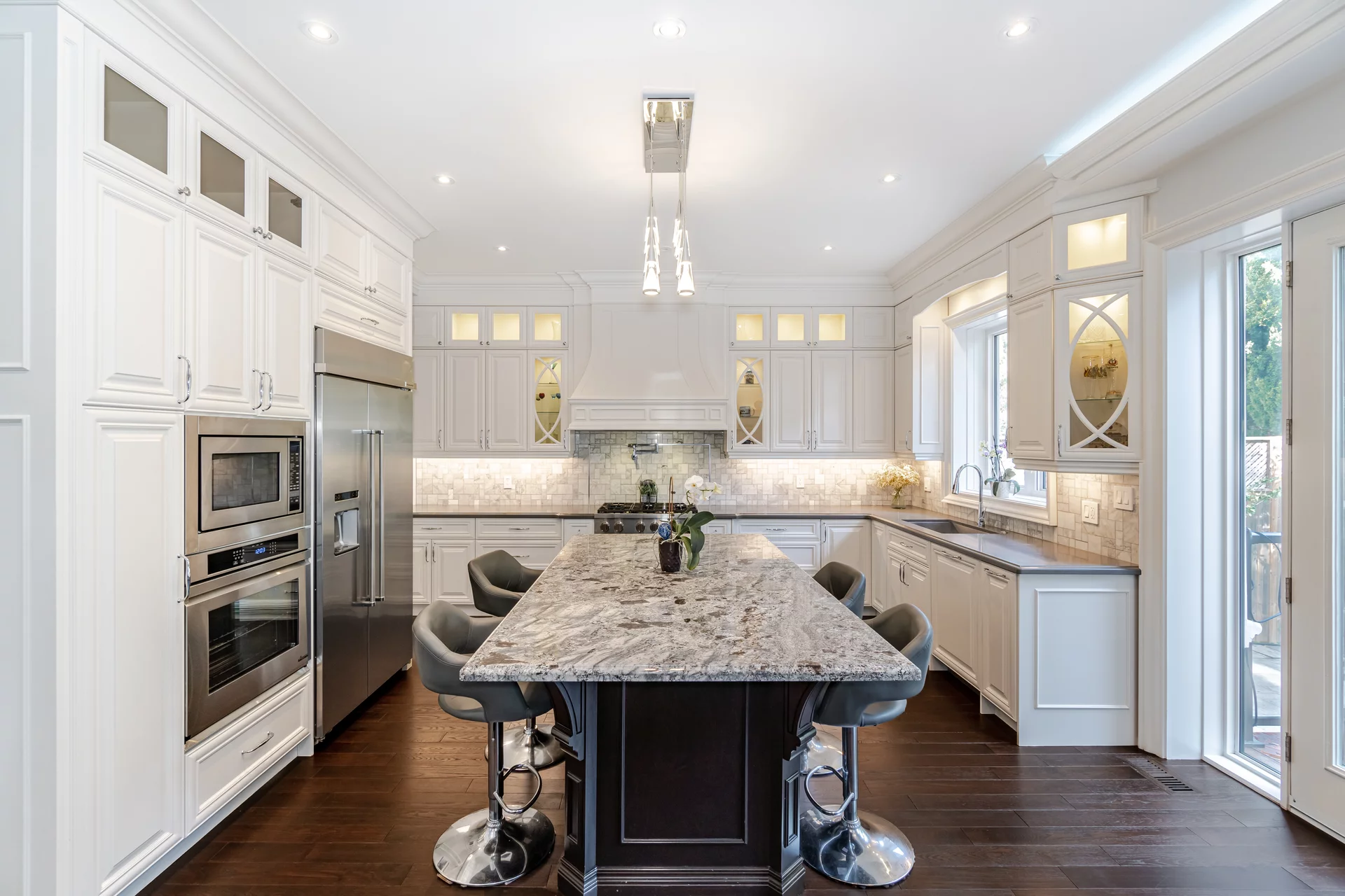 35 Burnelm Drive, Etobicoke - photo 16