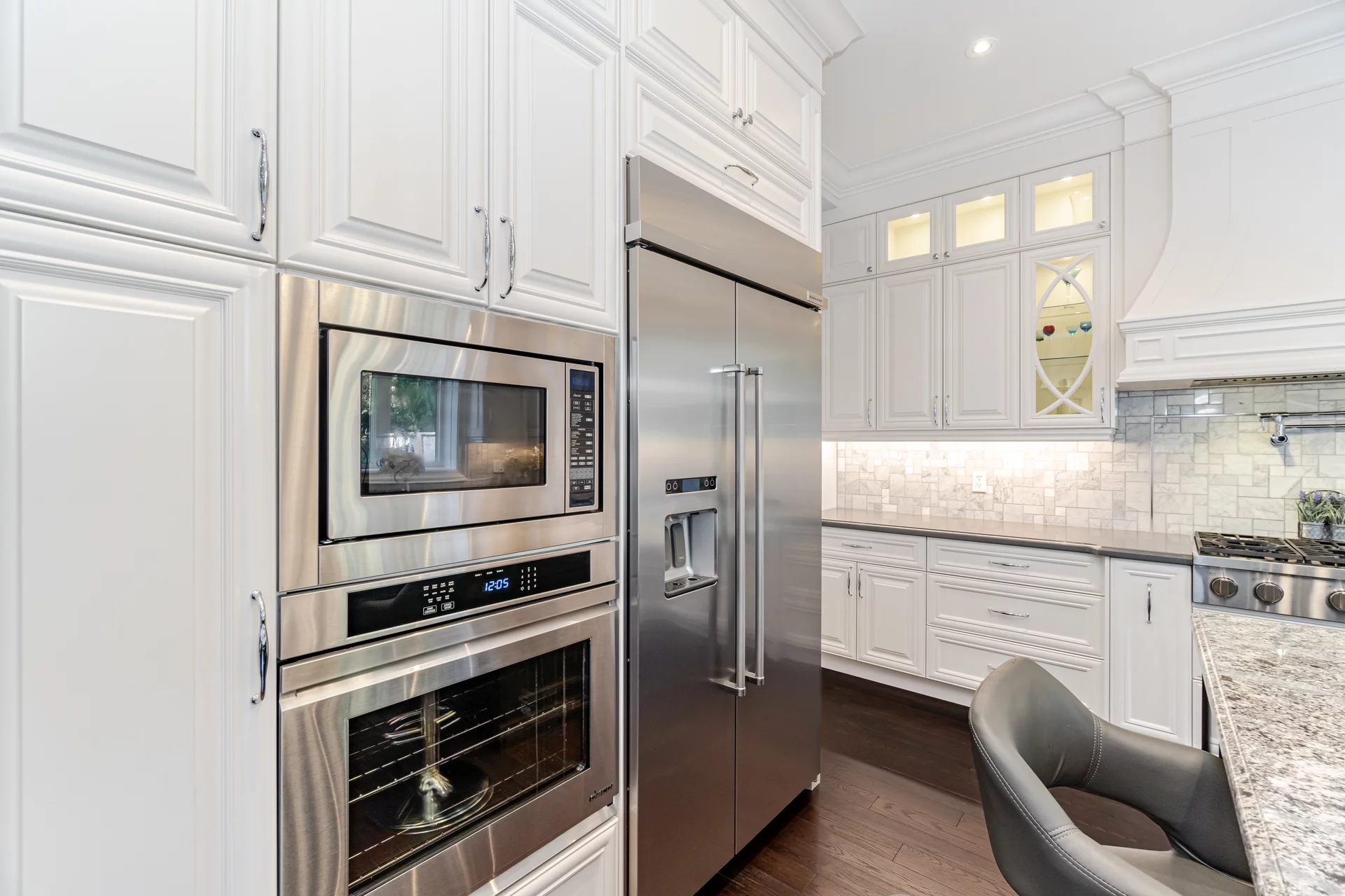 35 Burnelm Drive, Etobicoke - photo 18