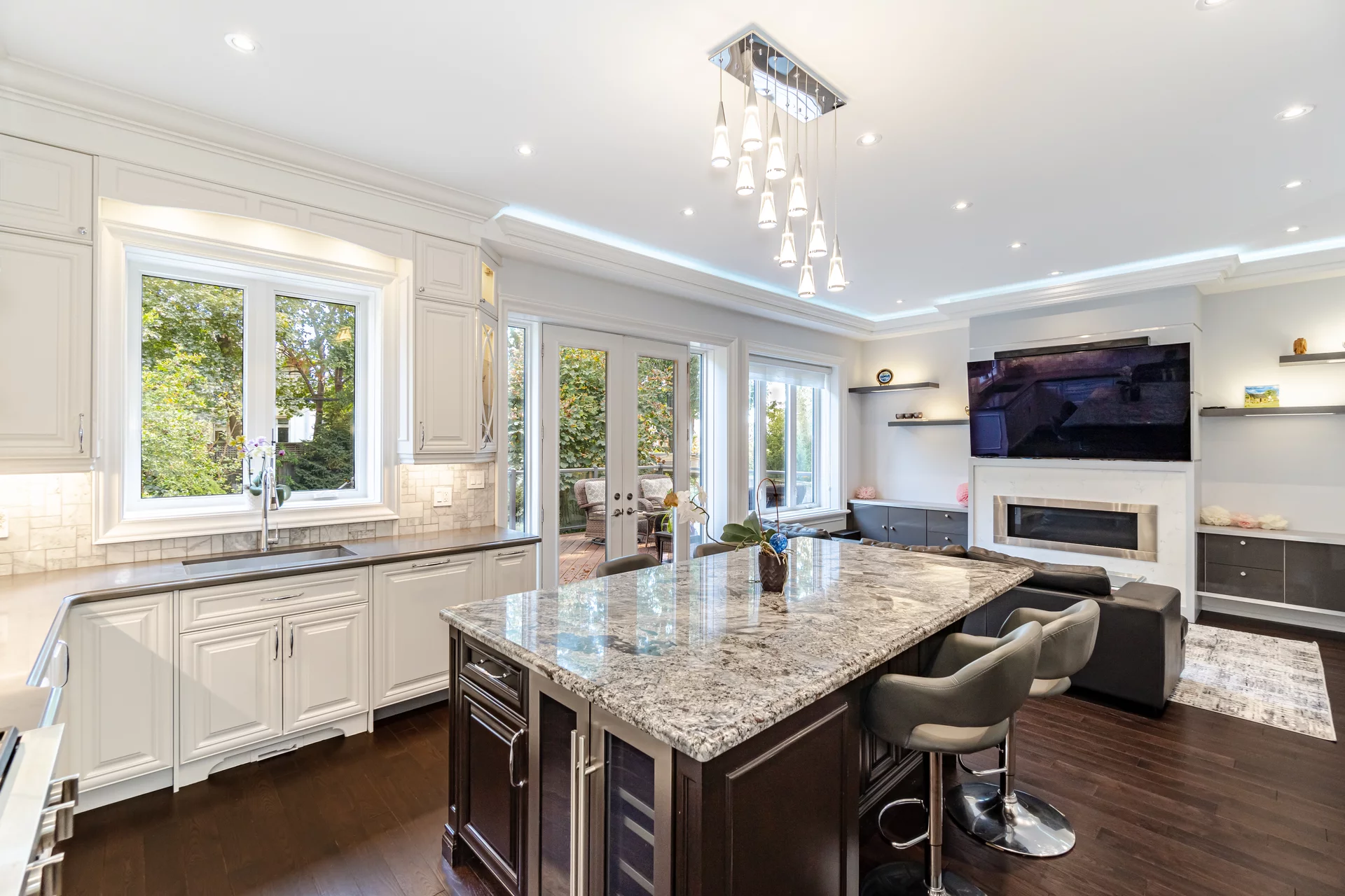 35 Burnelm Drive, Etobicoke - photo 21