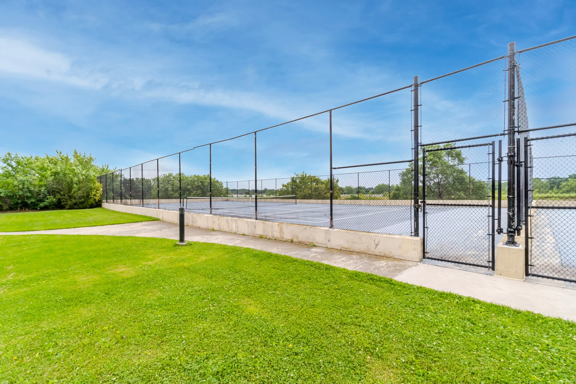 2820838