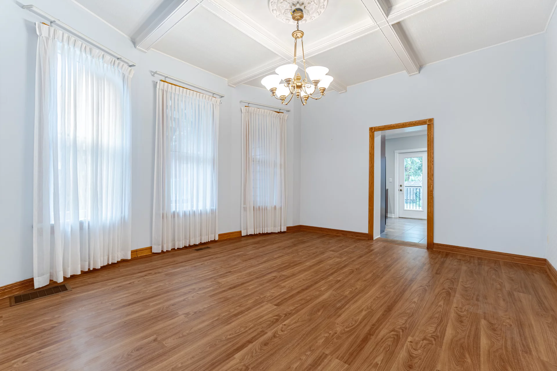 267 Aberdeen Avenue, Hamilton - photo 8