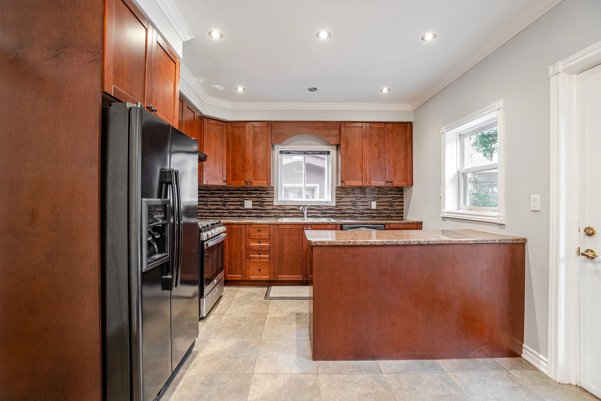 267 Aberdeen Avenue, Hamilton - photo 19