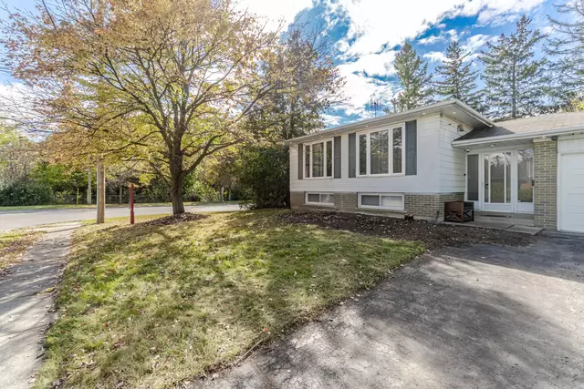 70 Greystone Crescent, Georgetown - photo 2