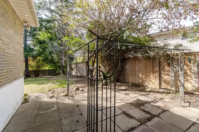 70 Greystone Crescent, Georgetown - photo 42