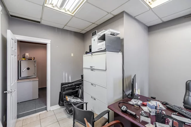 26 Bramsteele Road, Brampton - photo 74