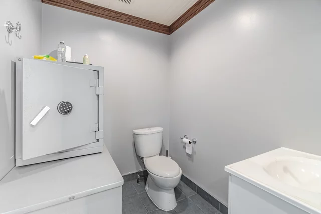 26 Bramsteele Road, Brampton - photo 76