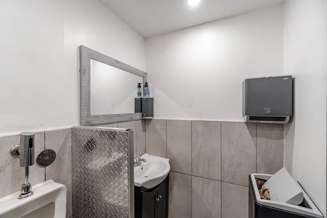 26 Bramsteele Road, Brampton - photo 90