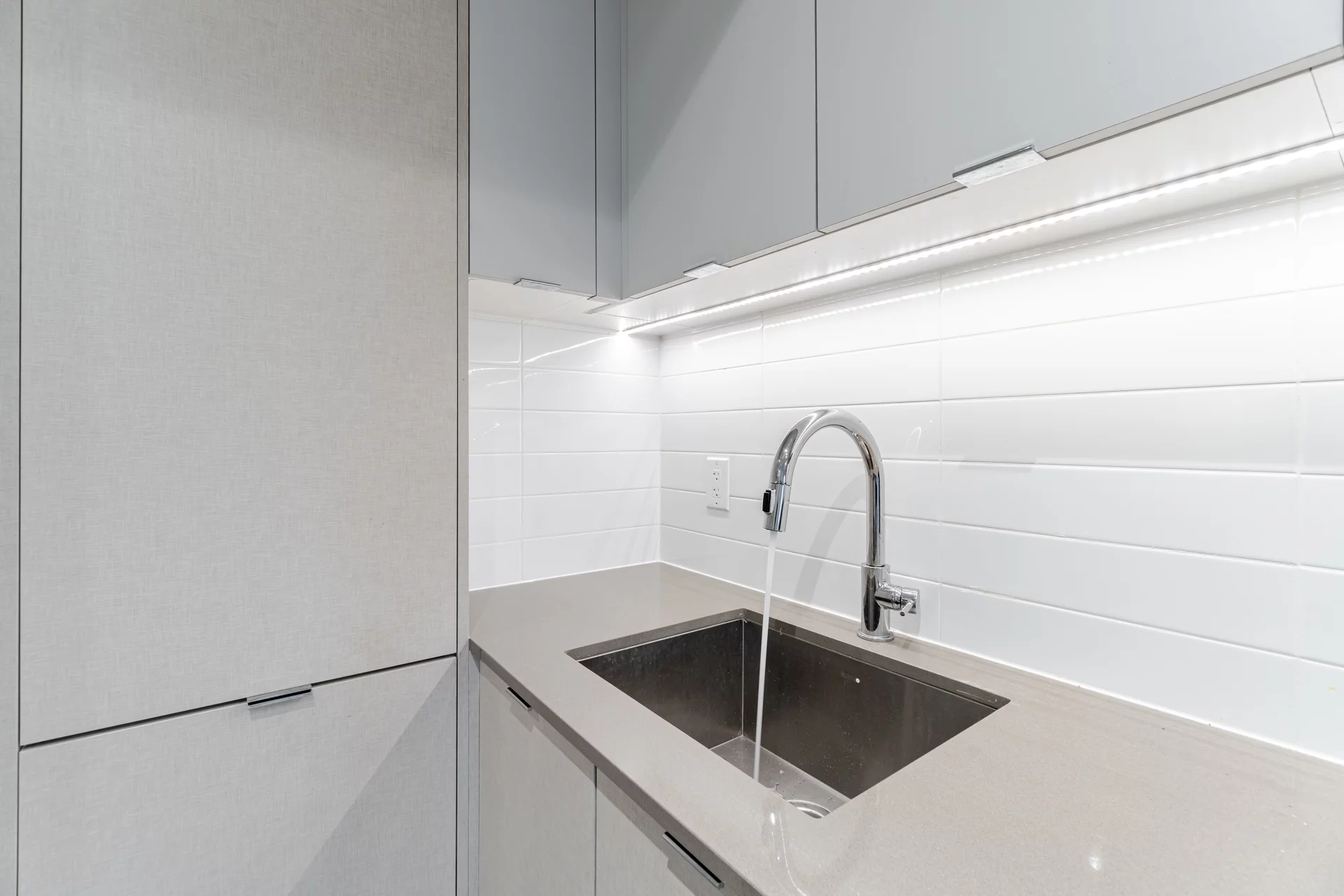 #2404-30 Gibbs Road, Toronto - photo 9