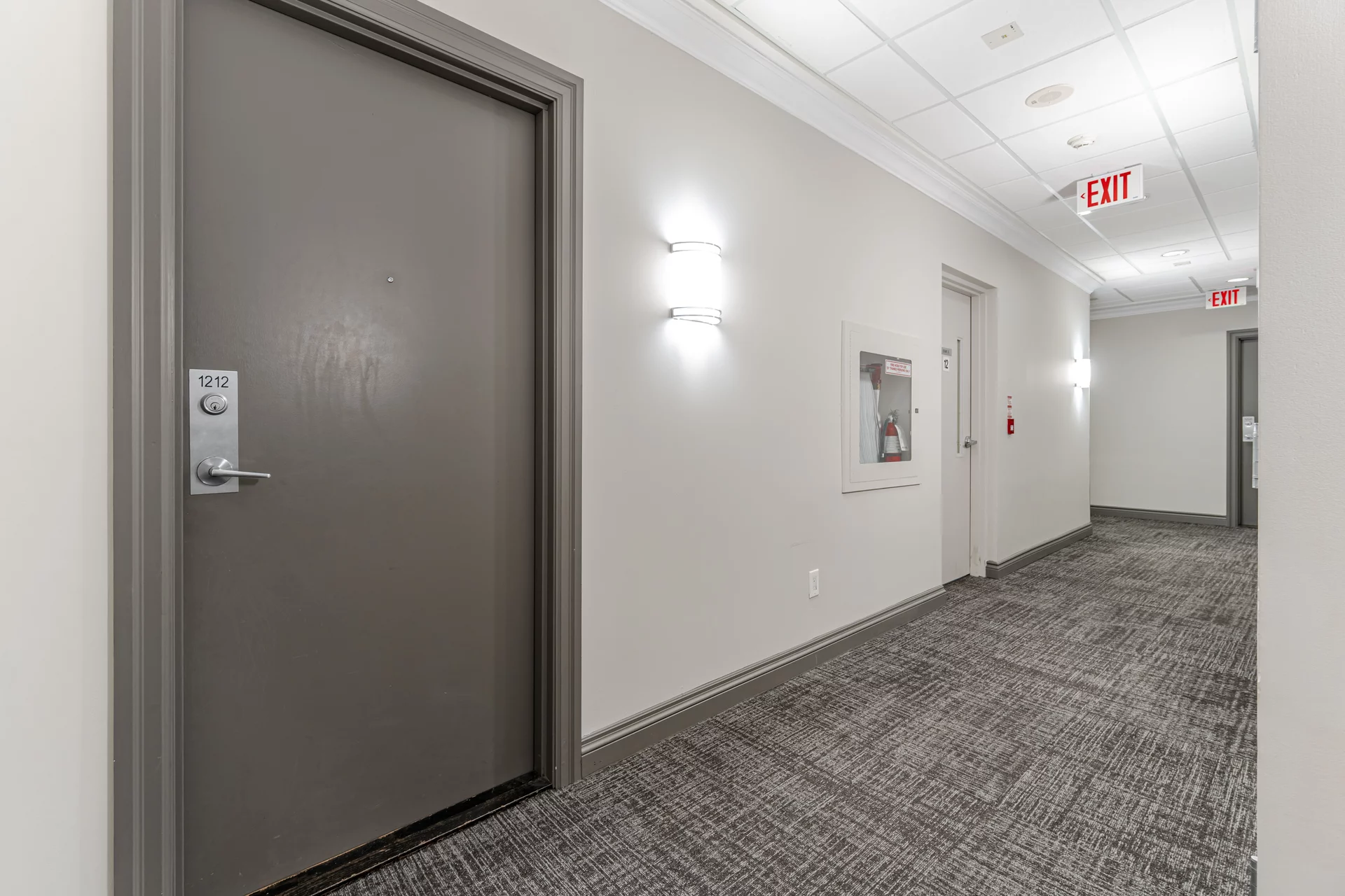 #1212-2379 Central Park Drive, Oakville - photo 4