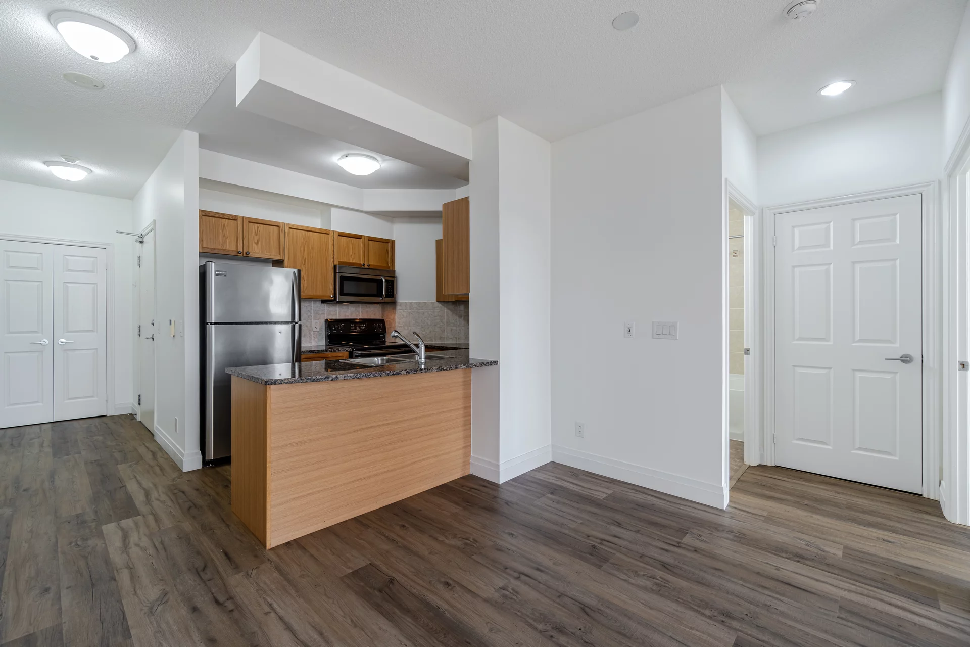 #1212-2379 Central Park Drive, Oakville - photo 12
