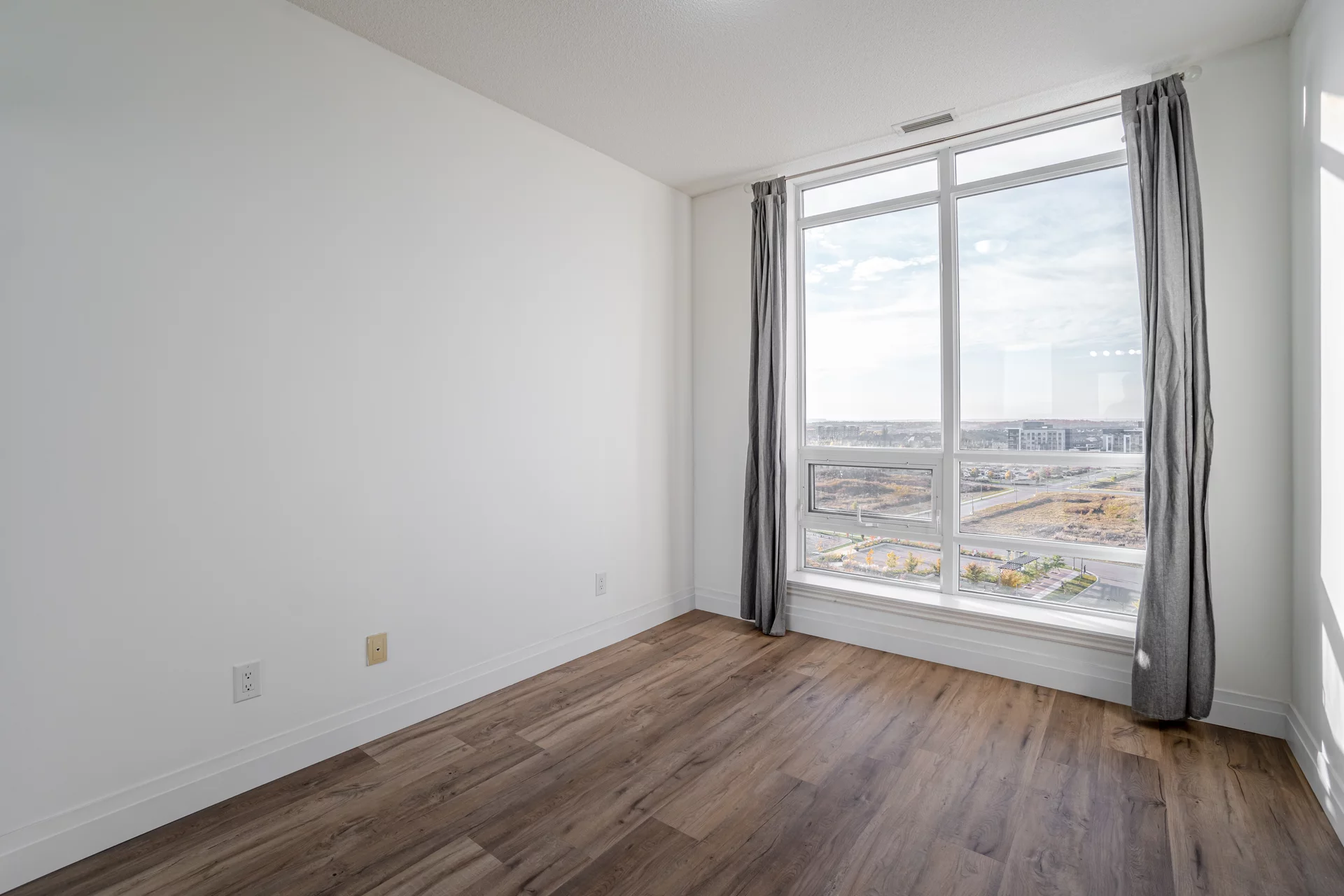 #1212-2379 Central Park Drive, Oakville - photo 17