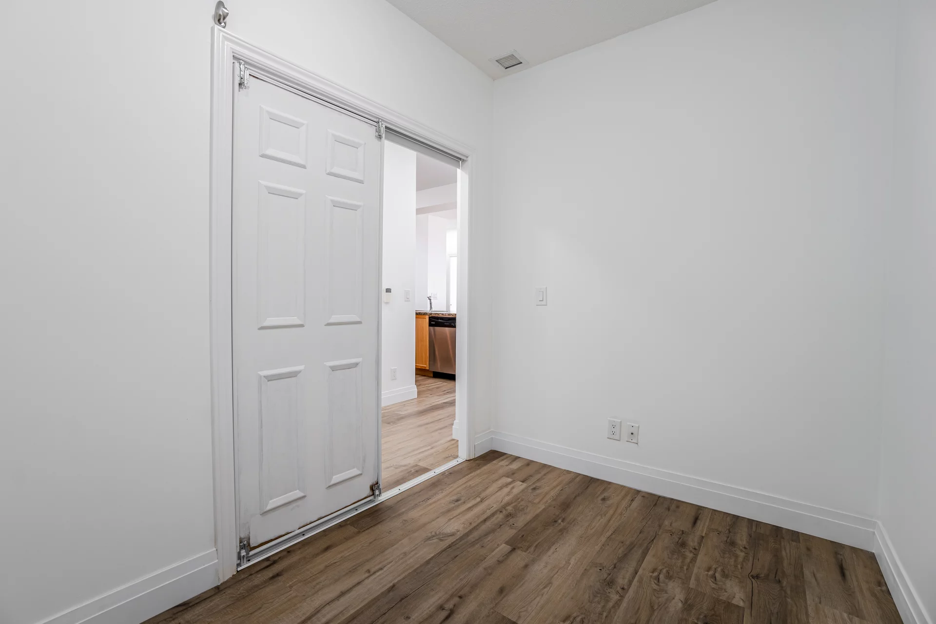 #1212-2379 Central Park Drive, Oakville - photo 21