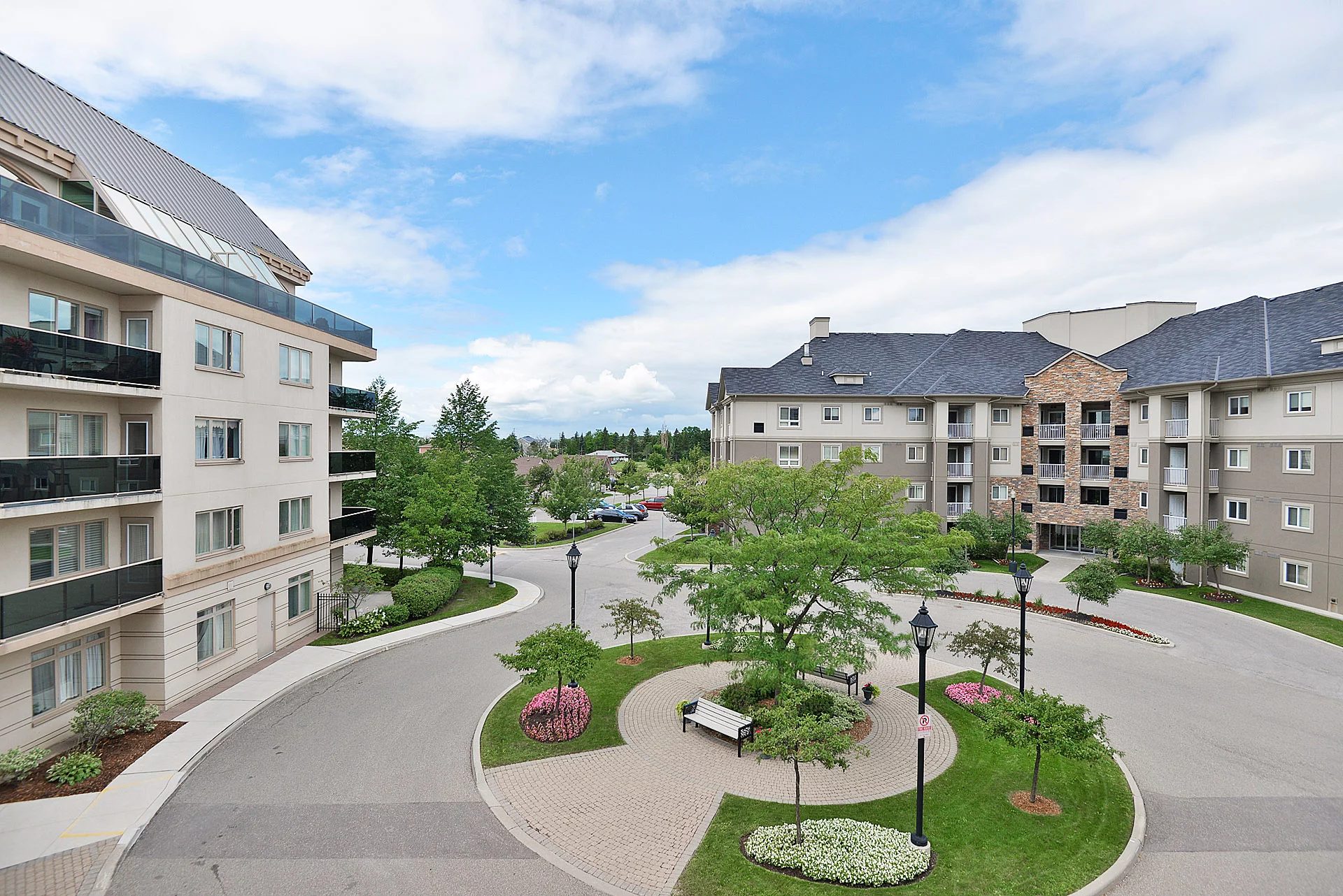 2844499