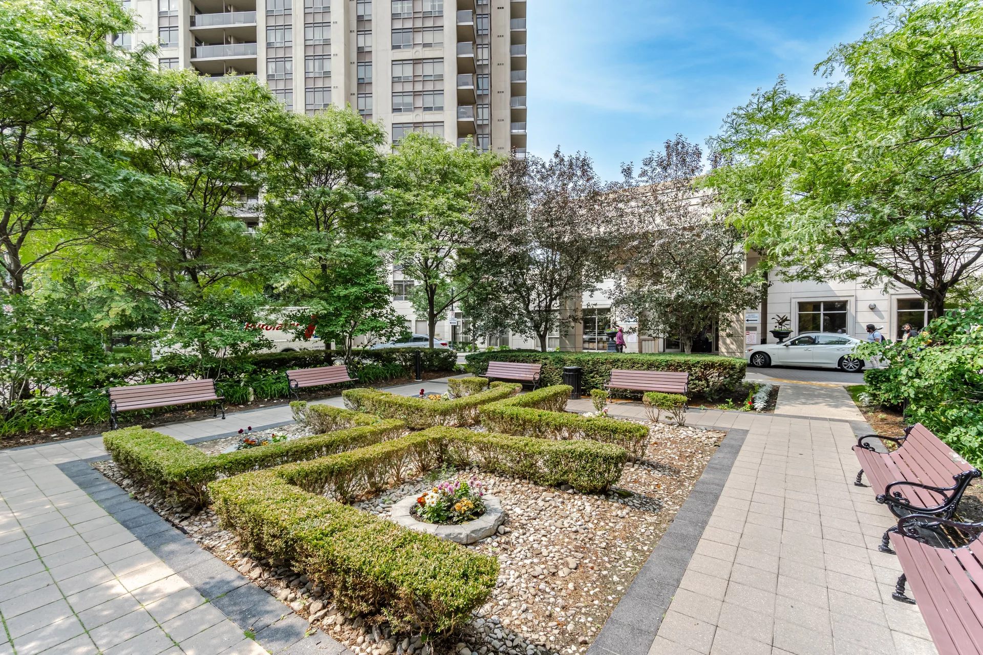 #2304-710 Humberwood Boulevard, Etobicoke - photo 2
