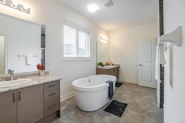36 Sealey Avenue, Hamilton - photo 46