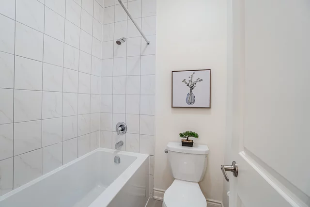 36 Sealey Avenue, Hamilton - photo 57