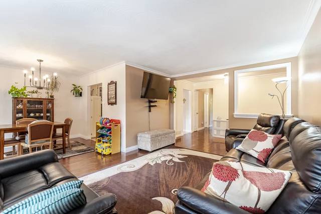 2455 Exeter Crescent, Burlington - photo 11