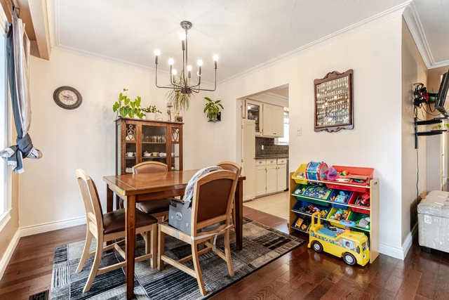 2455 Exeter Crescent, Burlington - photo 14