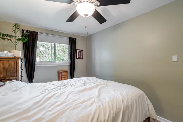 2455 Exeter Crescent, Burlington - photo 22