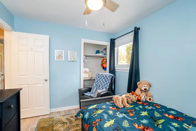 2455 Exeter Crescent, Burlington - photo 26