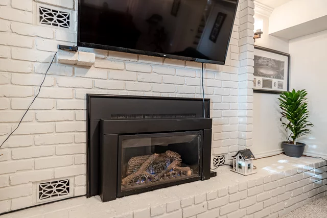 2455 Exeter Crescent, Burlington - photo 34