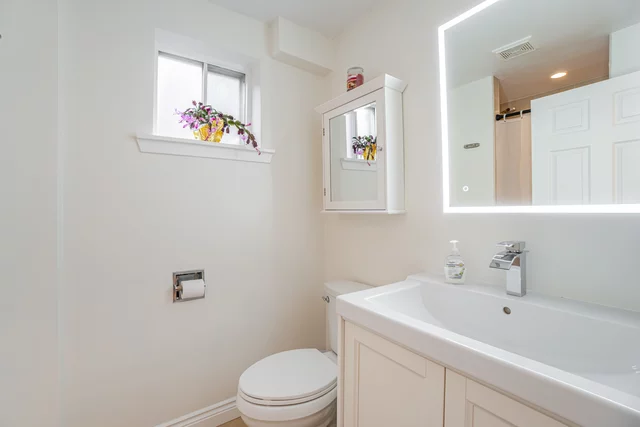 2455 Exeter Crescent, Burlington - photo 37