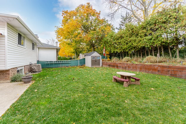 2455 Exeter Crescent, Burlington - photo 44