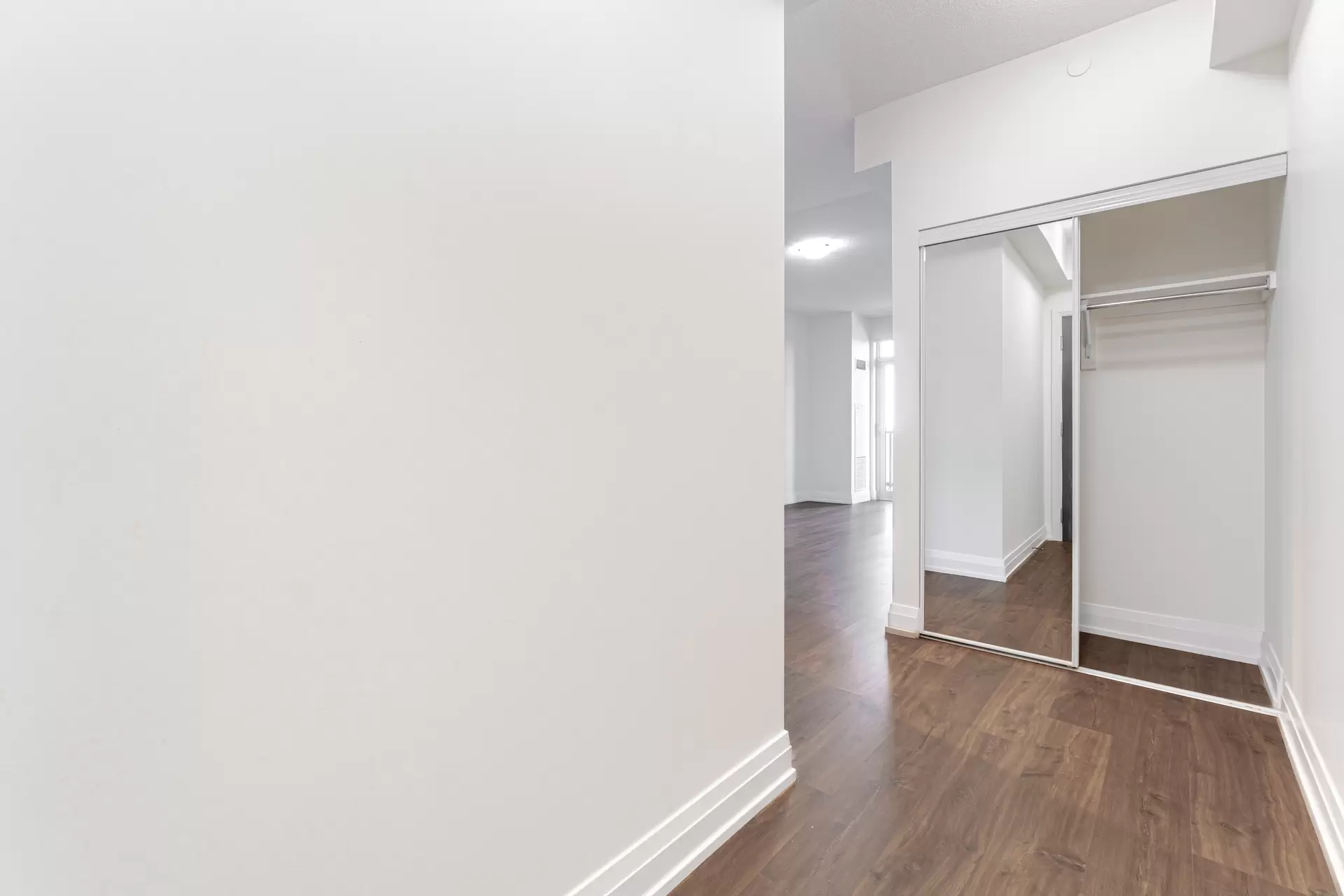 2847295