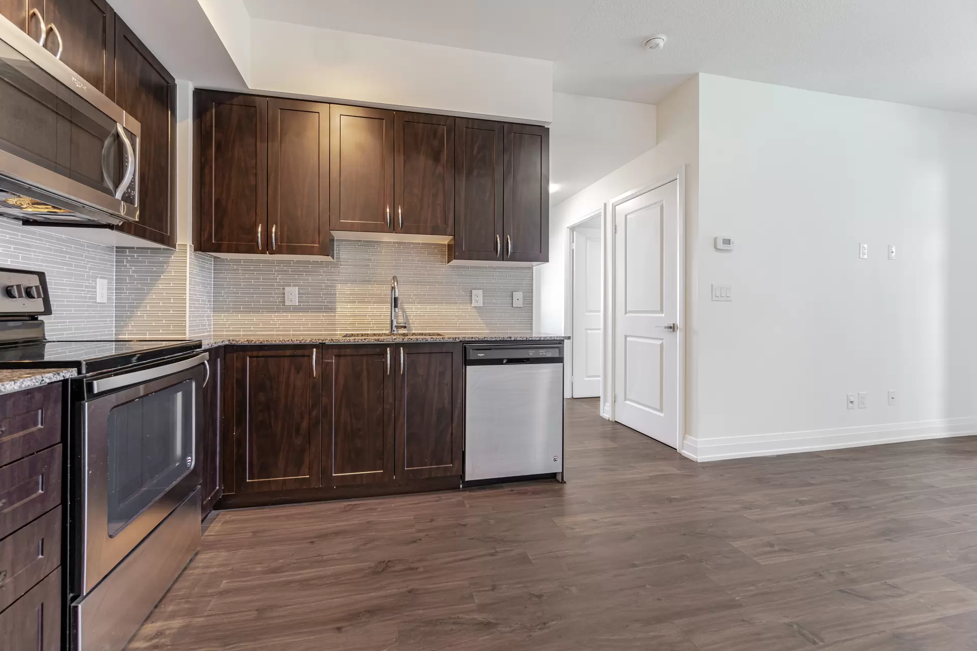 2847299