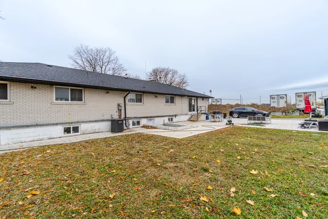 7729 8th Line, Halton Hills - photo 122