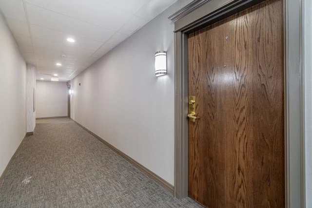 #204-8 Maison Parc Court, Thornhill - photo 5