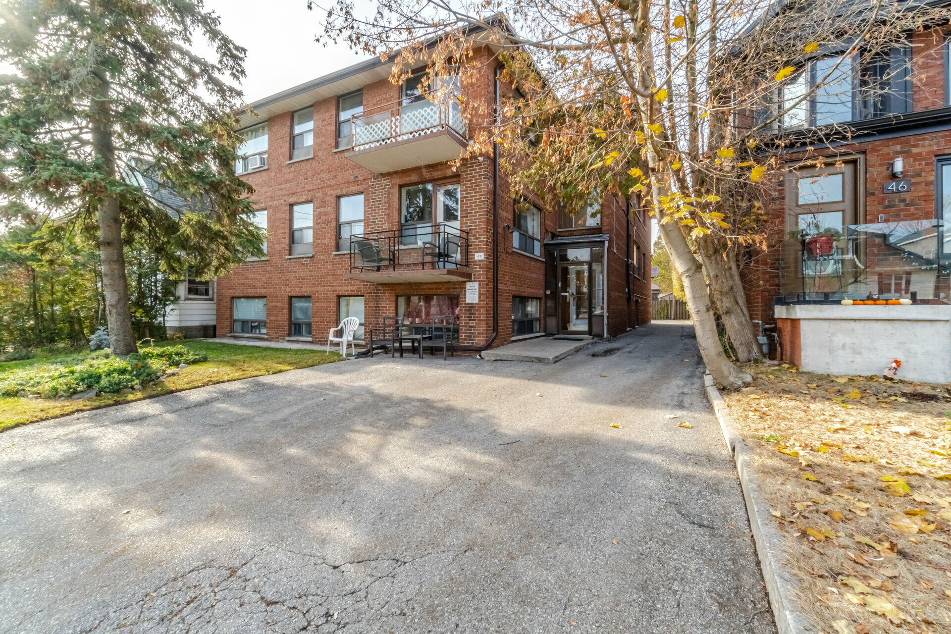 #6-42 Third Street, Etobicoke – Realmedia Tours