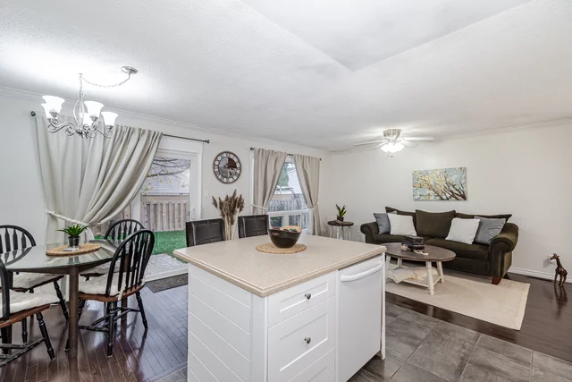 4 Horseshoe Court, Brampton - photo 16