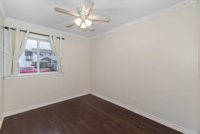 4 Horseshoe Court, Brampton - photo 20