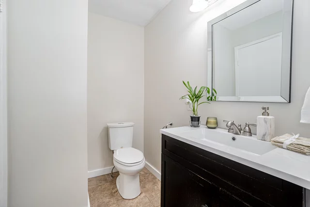 4 Horseshoe Court, Brampton - photo 23