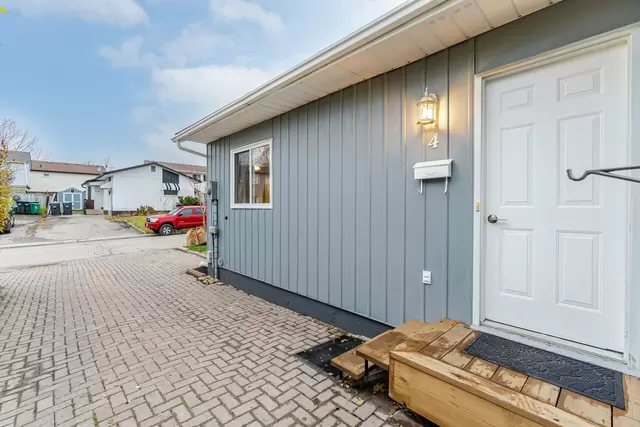 4 Horseshoe Court, Brampton - photo 5