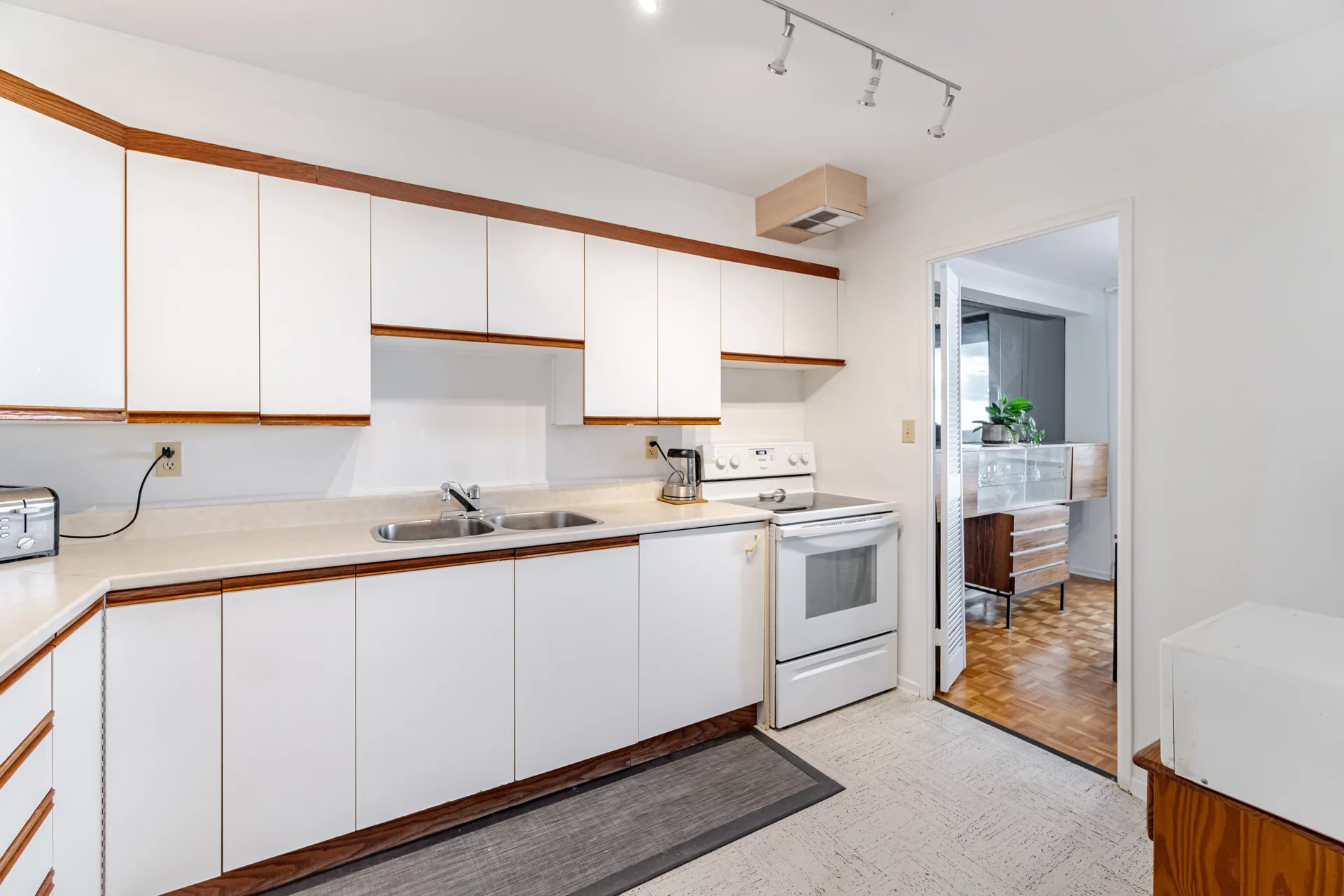 2866836