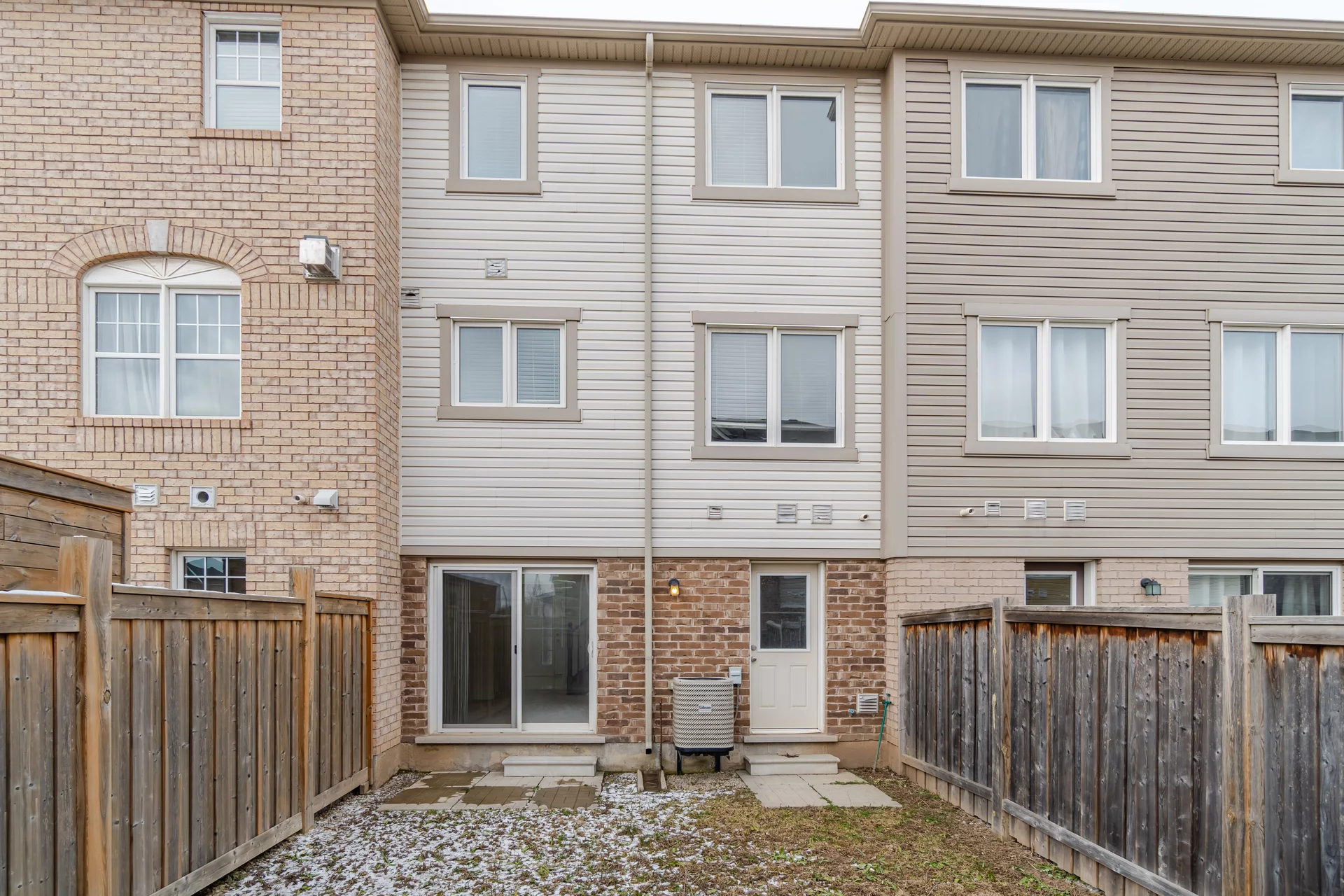 4 Colonel Frank Ching Cresent, Brampton - photo 36
