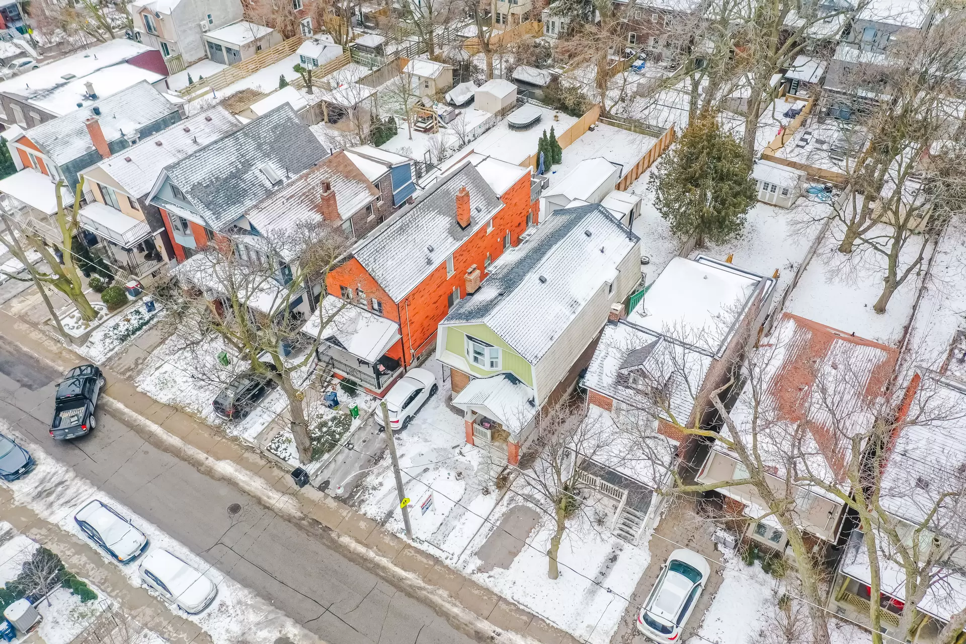 52 Hendrick Avenue, Toronto - photo 4