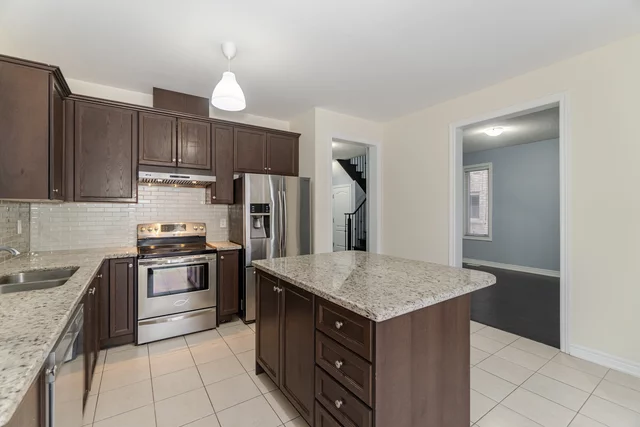 7 Exton Road, Brampton - photo 11