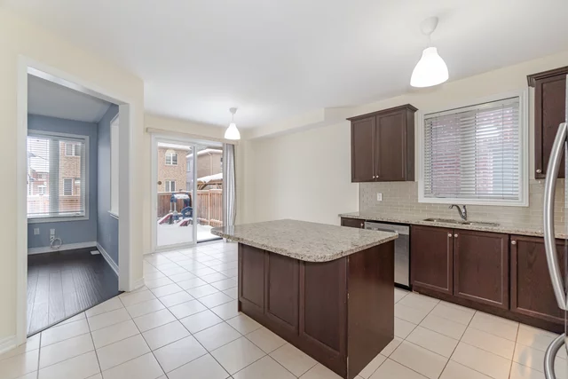 7 Exton Road, Brampton - photo 13