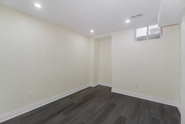 7 Exton Road, Brampton - photo 43