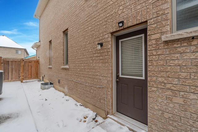 7 Exton Road, Brampton - photo 48