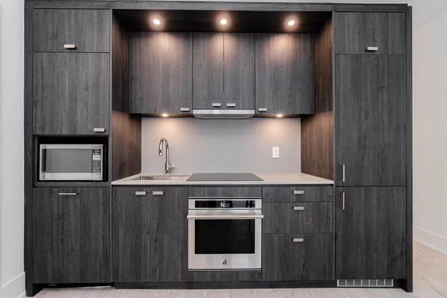 #815-470 Front Street West, Toronto - photo 14