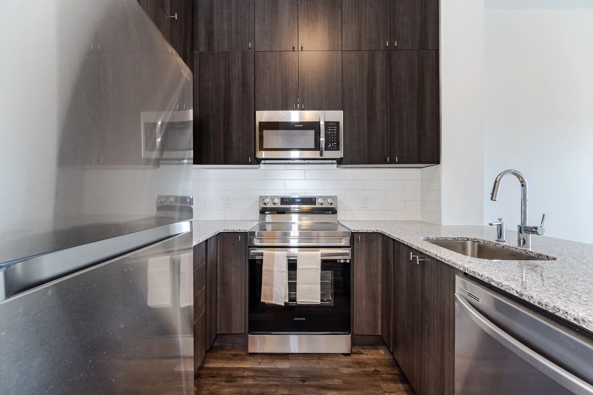 #605-460 Gordon Krantz Avenue, Milton - photo 9
