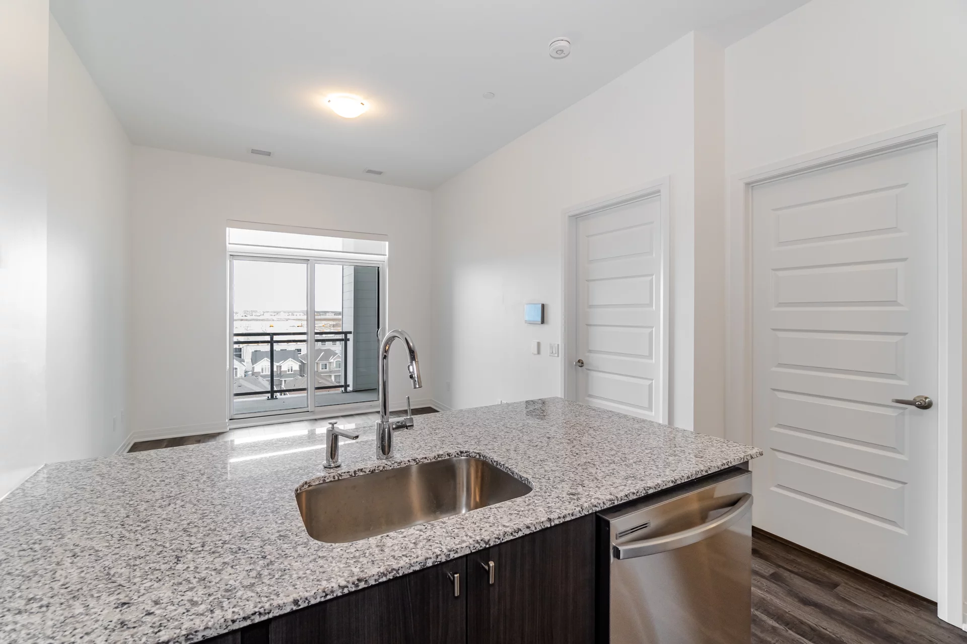 #605-460 Gordon Krantz Avenue, Milton - photo 10