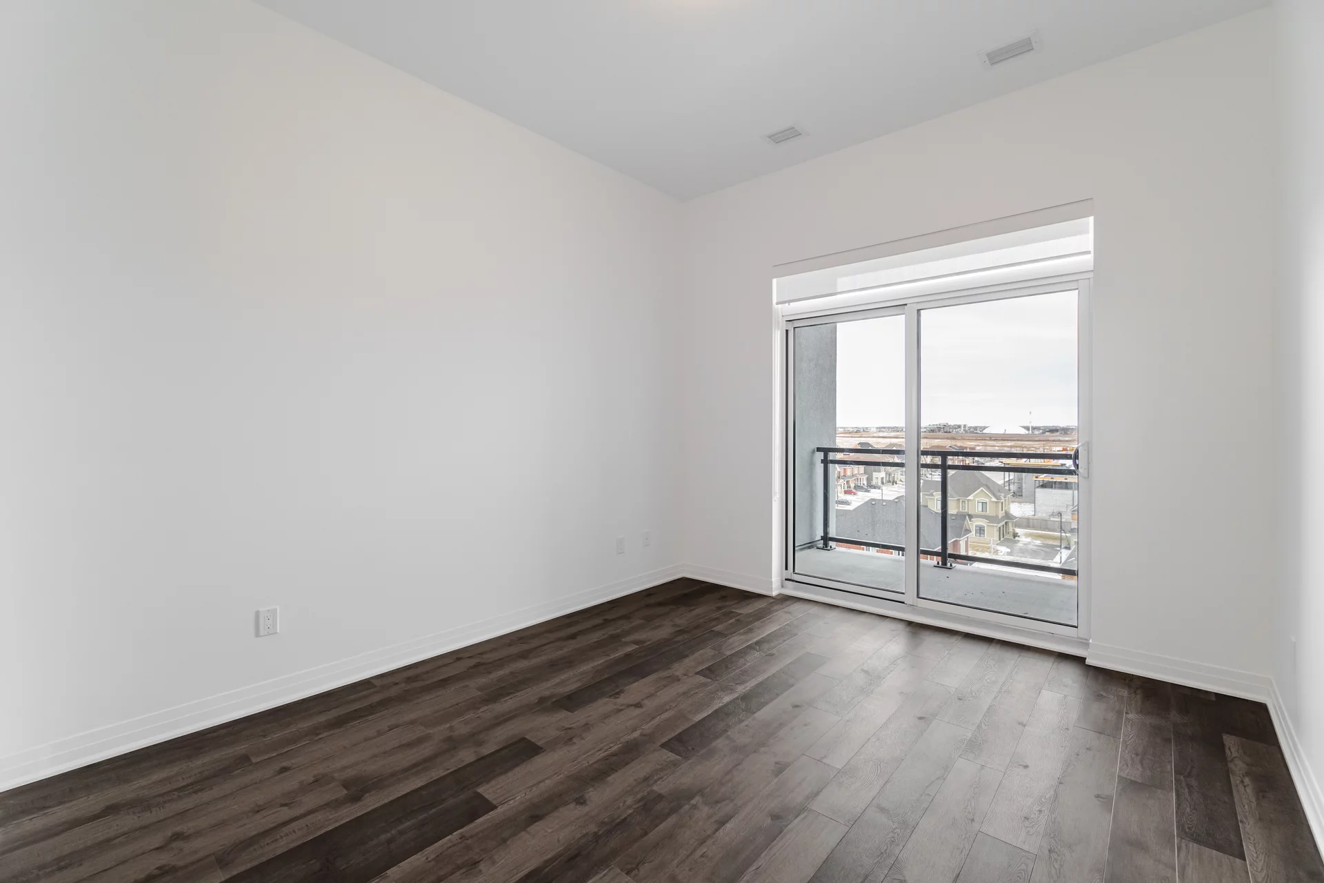 #605-460 Gordon Krantz Avenue, Milton - photo 12