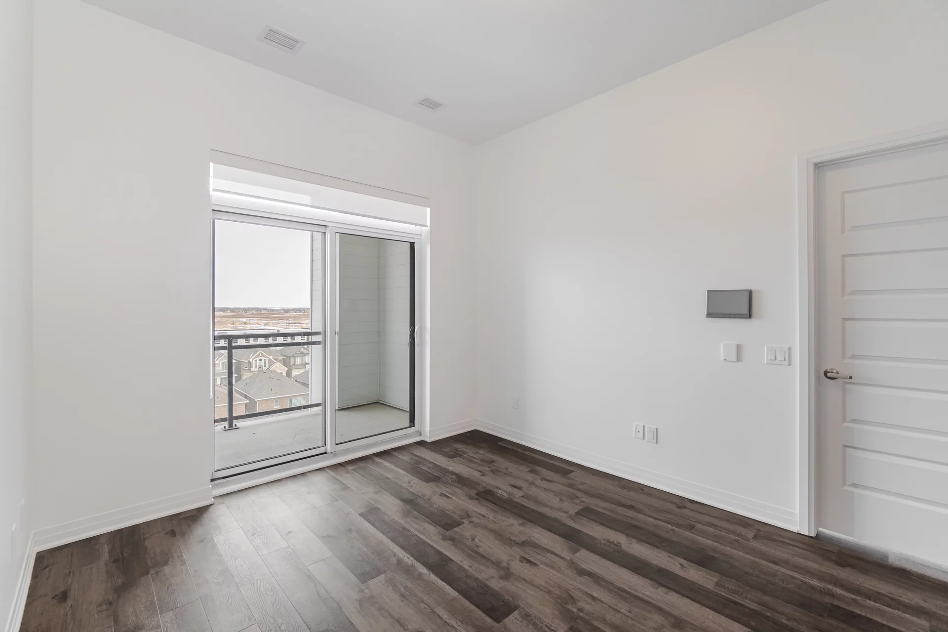 #605-460 Gordon Krantz Avenue, Milton - photo 14
